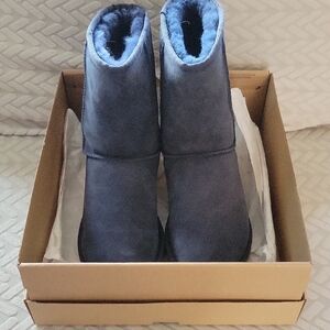 UGGsWomen's Blue Shearling Boots